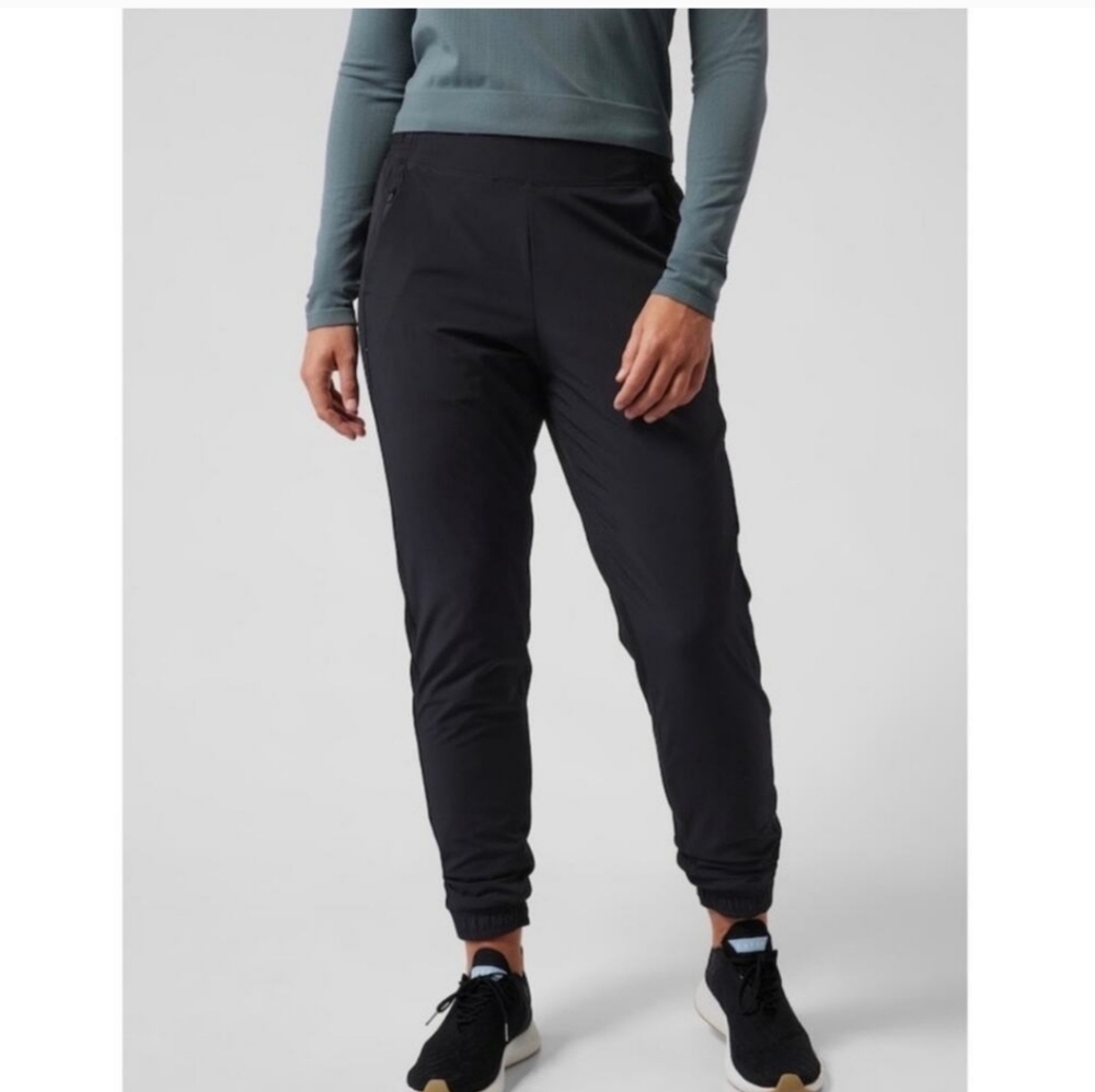 Athleta Black Lined Brooklyn Jogger Commute Travel Pant Size 18
